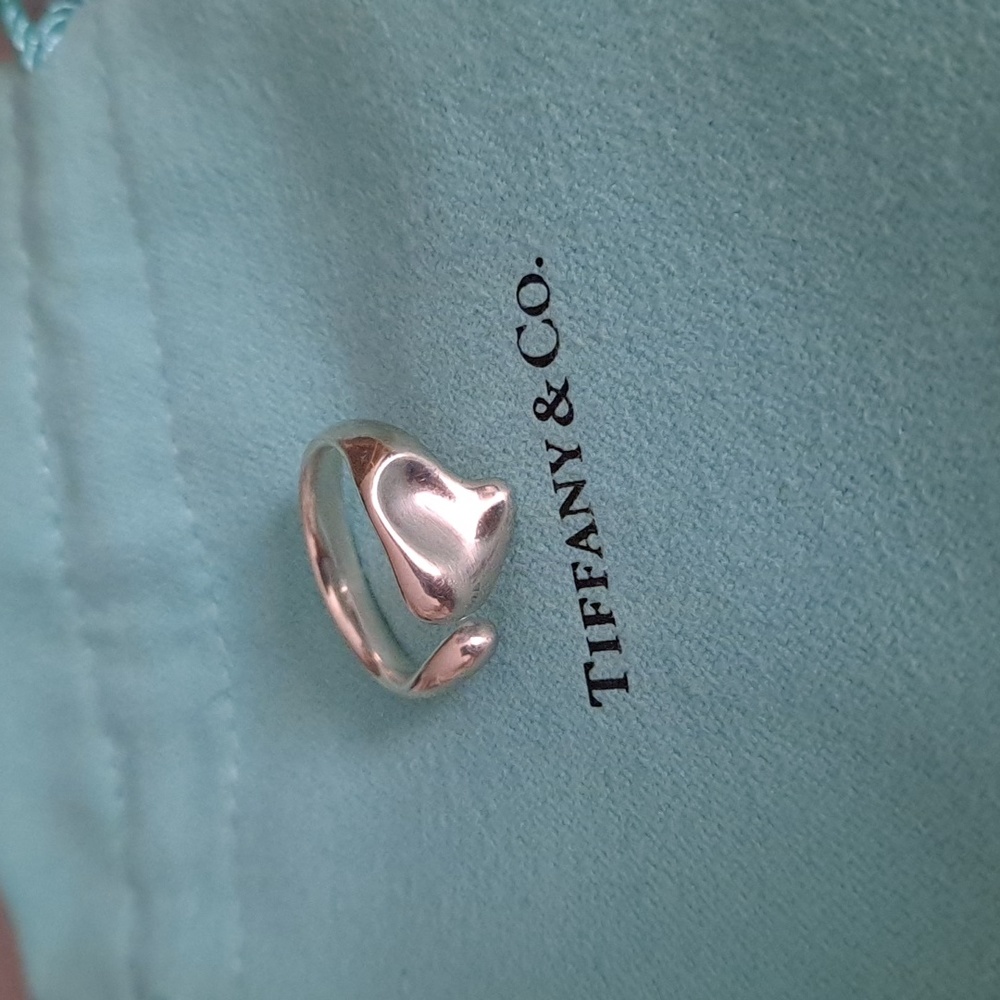 Tiffany's Elsa Peretti full heart ring